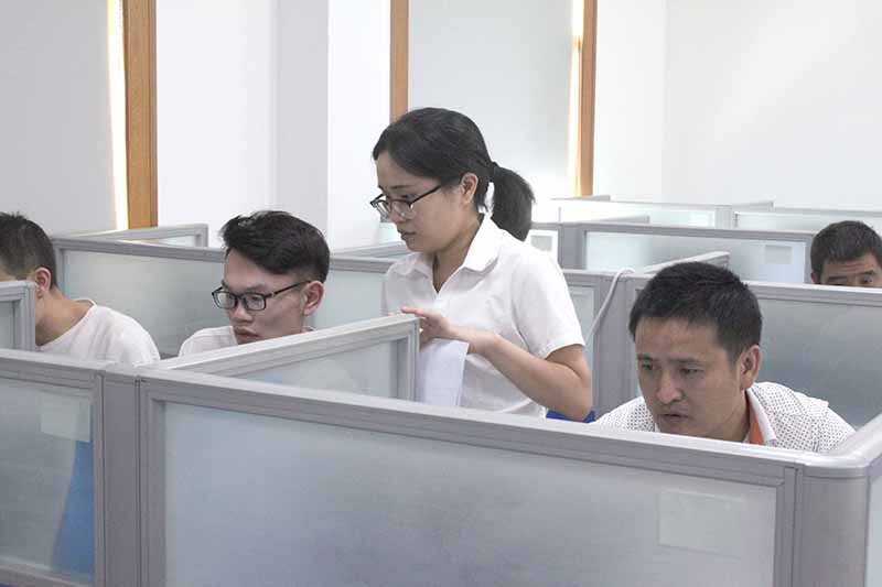 爱体育官方网站商学院