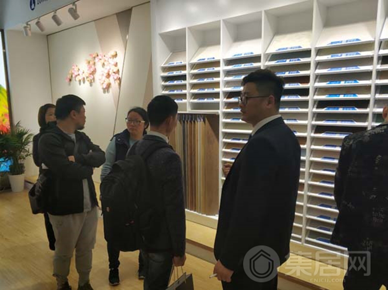 爱体育官方网站集成墙面加盟.jpg