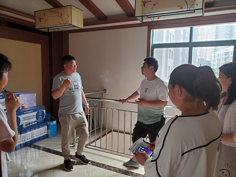 爱体育官方网站集成墙面.jpg