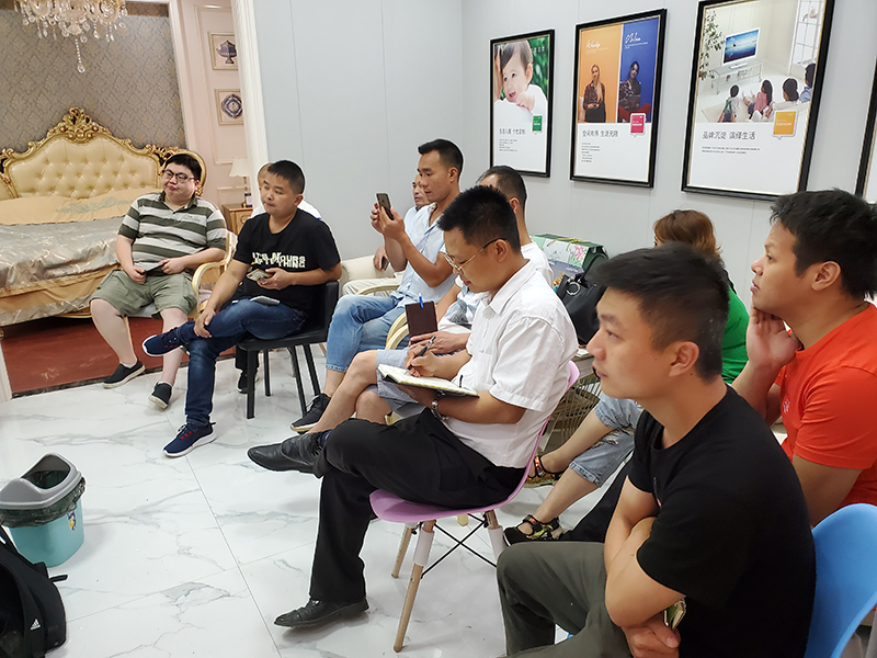 爱体育官方网站商学院培训.jpg