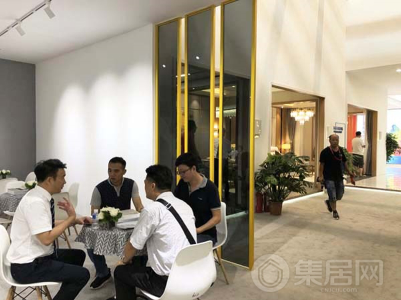 爱体育官方网站集成墙面.jpg