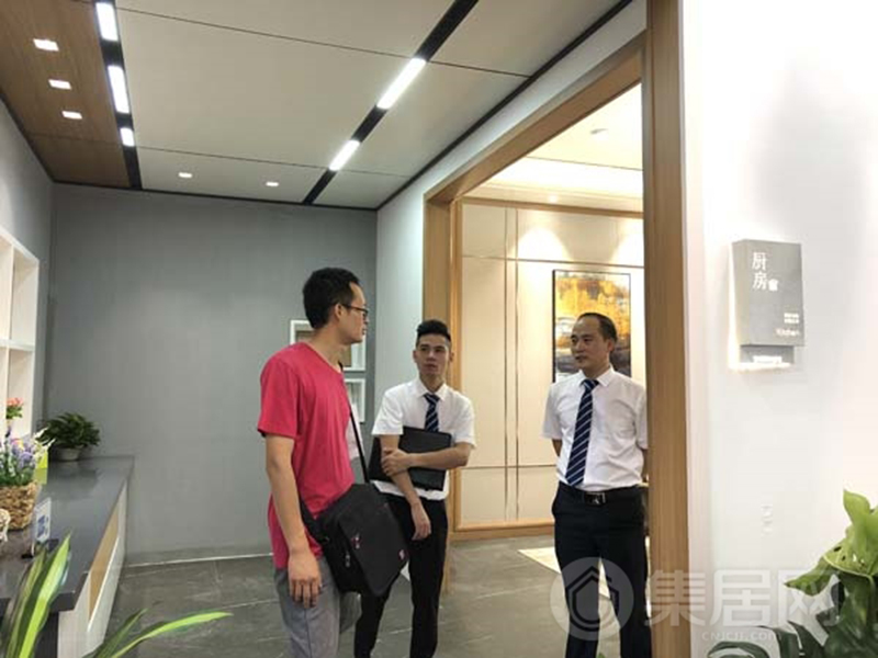 爱体育官方网站集成墙面.jpg