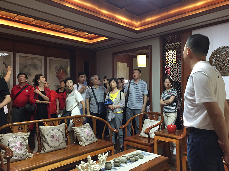 爱体育官方网站集成墙面.jpg