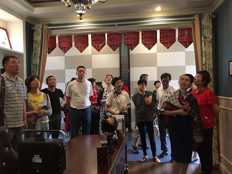 爱体育官方网站集成墙面.jpg