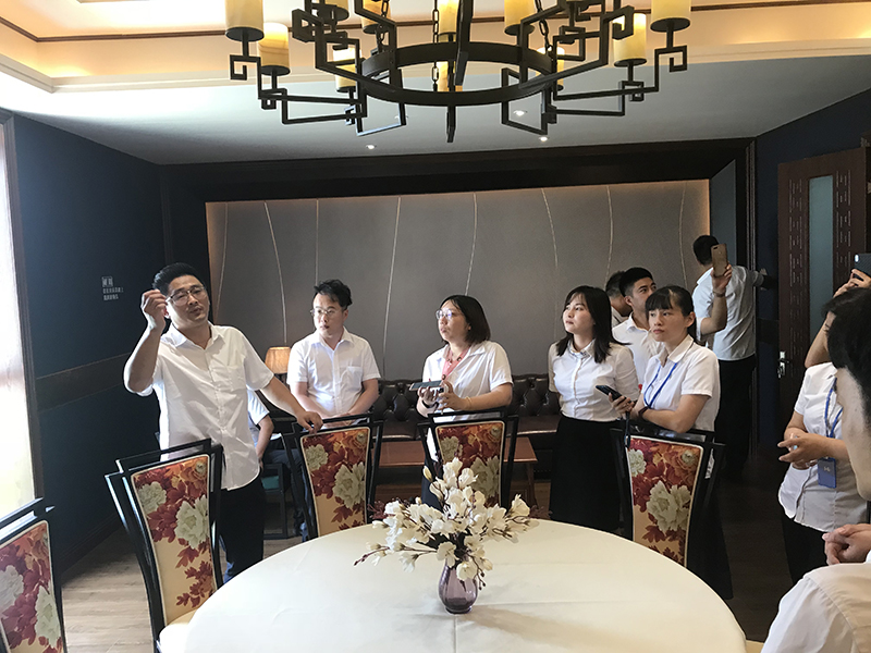 爱体育官方网站集成墙面.jpg