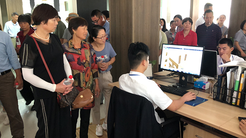 爱体育官方网站集成墙面.jpg